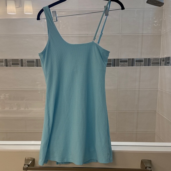 Beach Riot Tiffany Blue one shoulder athletic dress with built in shorts size M - Picture 7 of 7